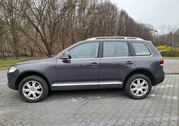 Volkswagen Touareg cena 61850 przebieg: 169000, rok produkcji 2009 z Wrocław małe 92